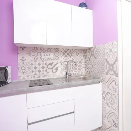 Apartment At Premium Location In 1 Min To Sea